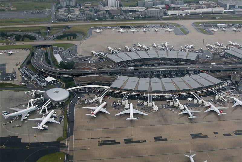 Trouver un taxi pour un trajet d'Etretat à l'aéroport Roissy Charles-de-Gaulle